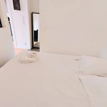 Apartman Saint Ruth - For 2 With Private Parking