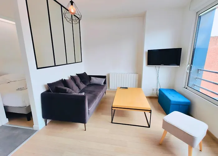 Saint Ruth - For 2 With Private Parking ليل